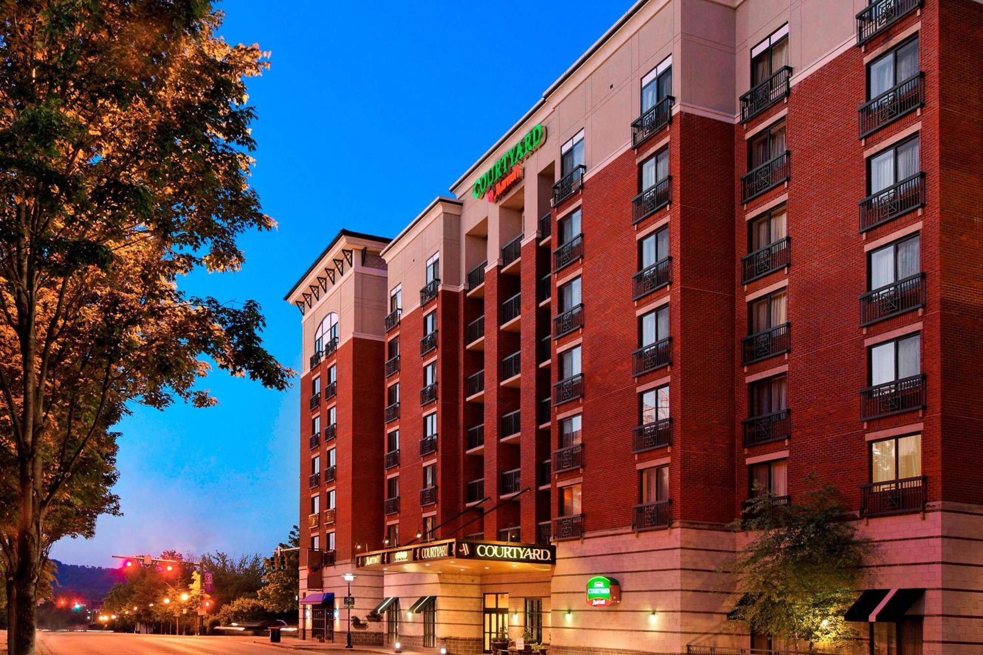 Courtyard By Marriott Chattanooga Downtown Eksteriør billede