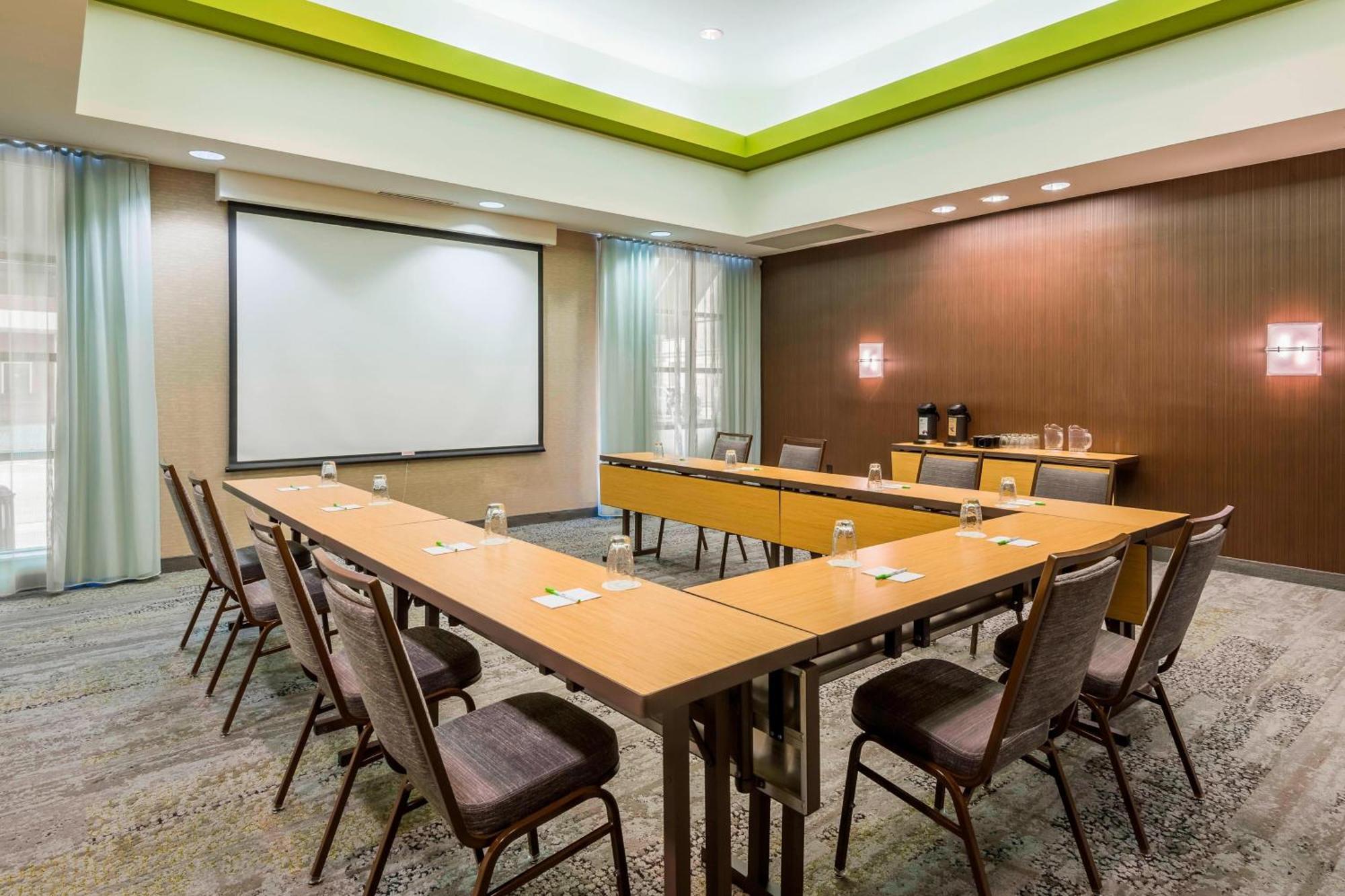 Courtyard By Marriott Chattanooga Downtown Eksteriør billede